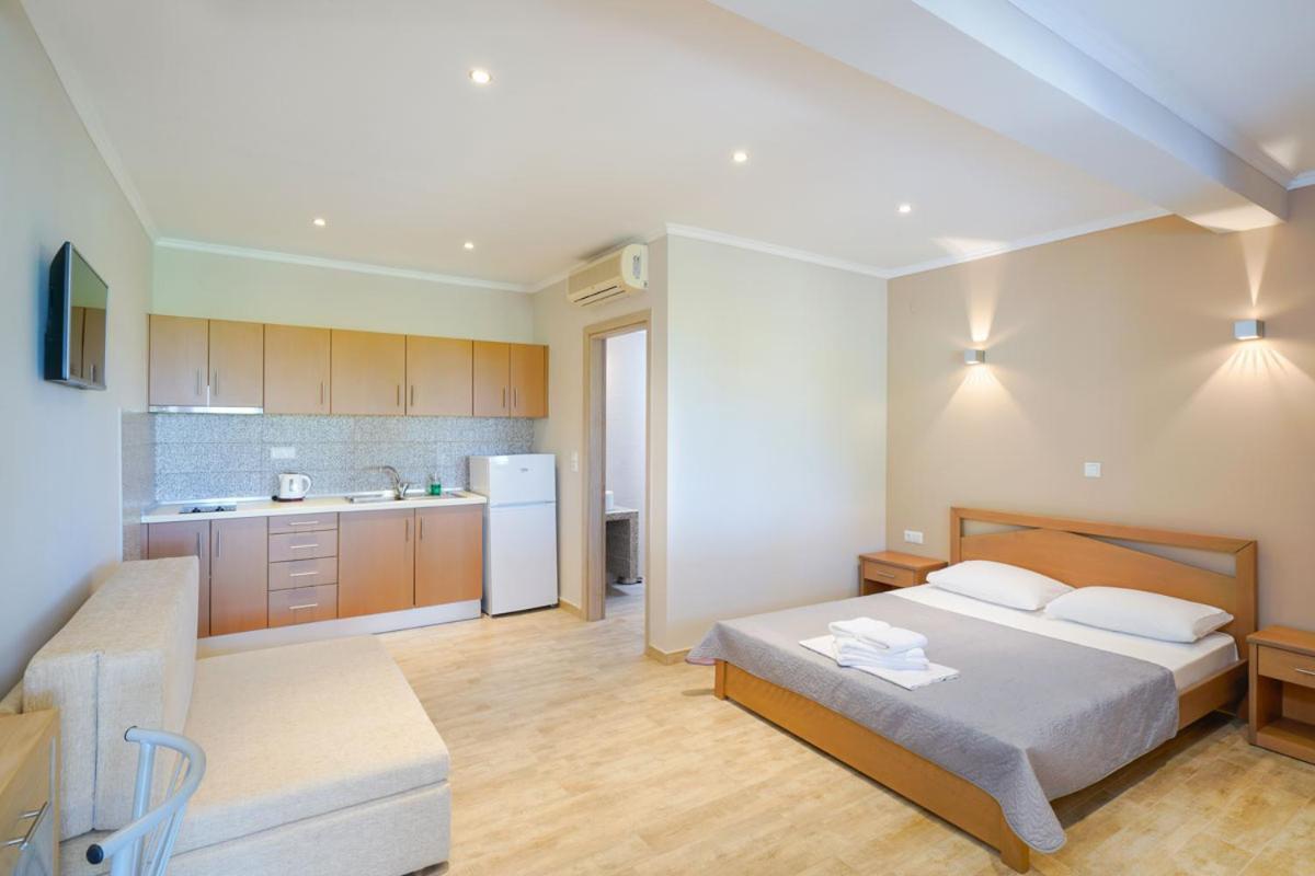 Kapsogeorgis Rooms Kinira Exterior foto